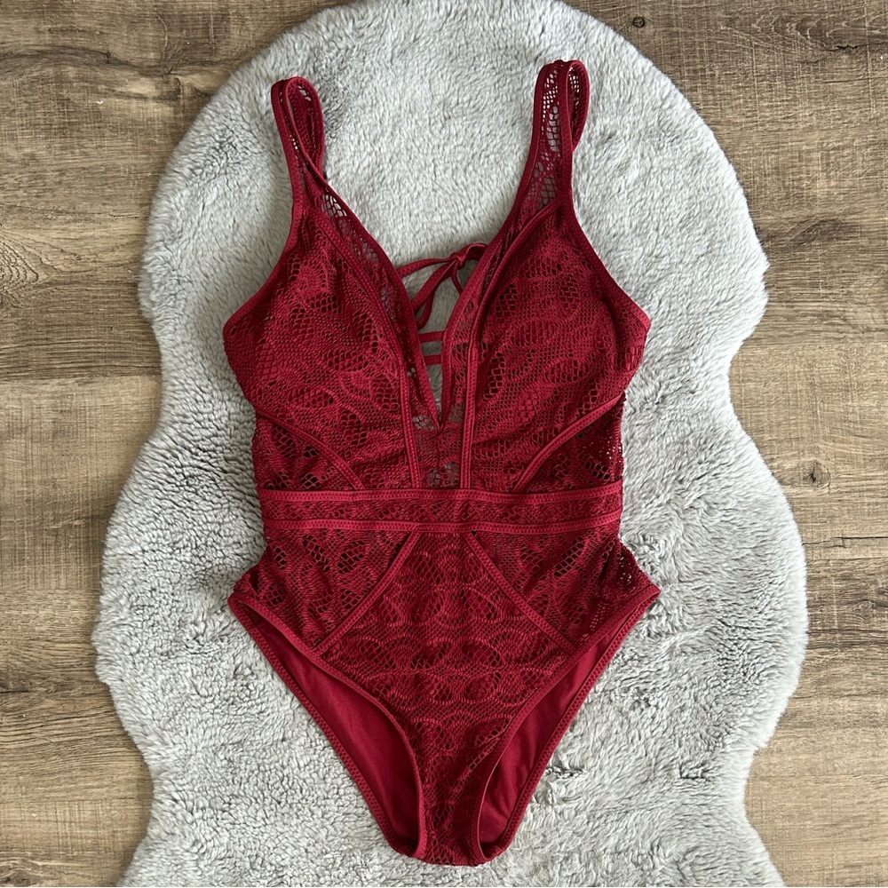 Becca La Boheme One Piece Crochet Lace Swimsuit M - Picture 4 of 7